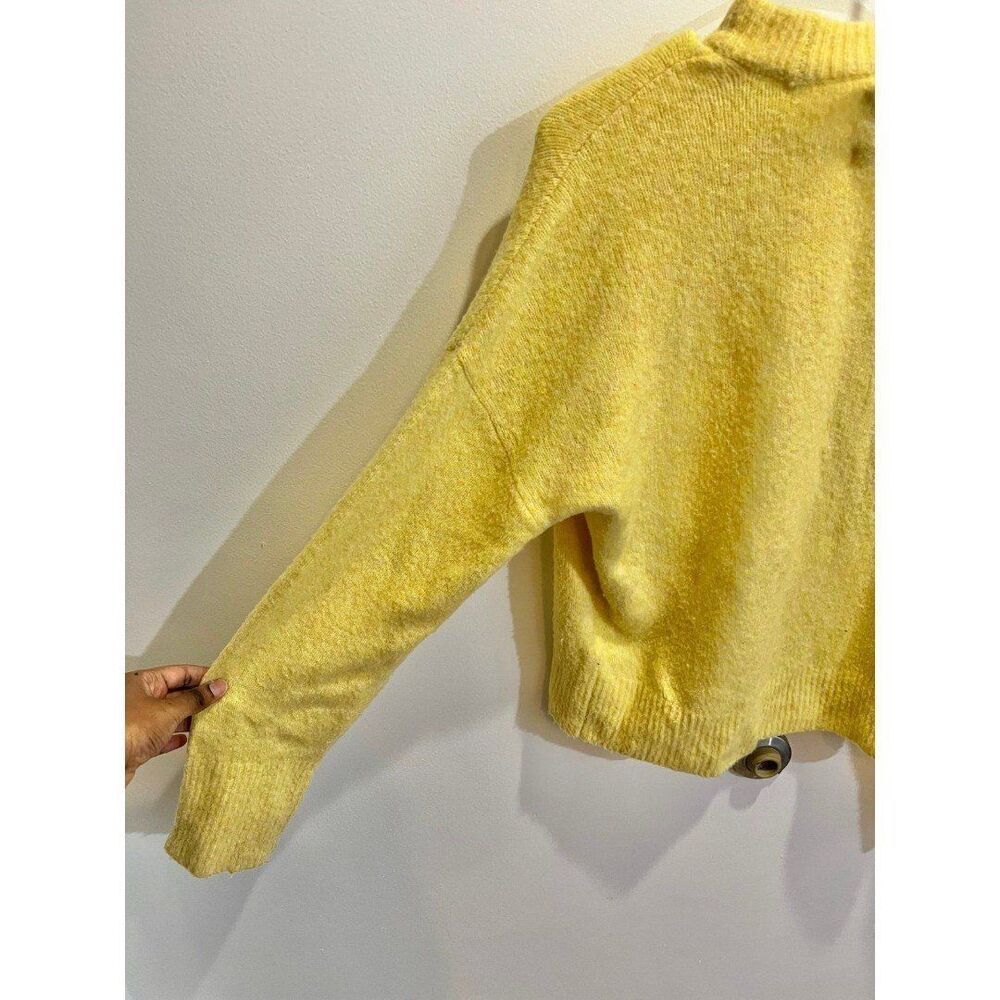 Abercrombie & Fitch Women Small Sunny Butter Yellow Knit Crewneck Sweatshirt - Picture 9 of 9